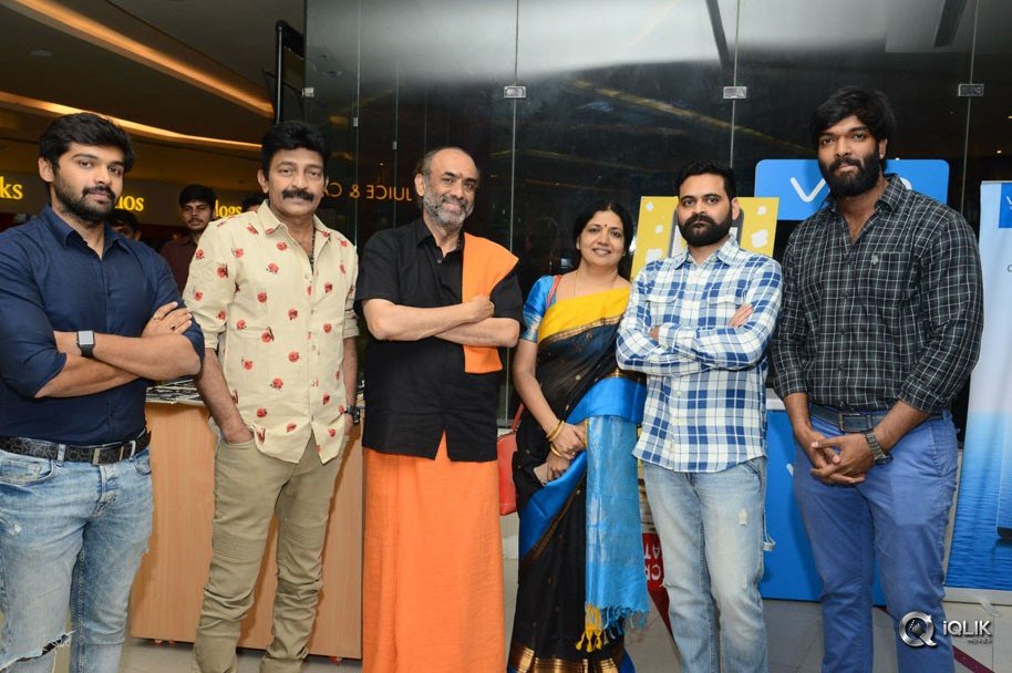 Celebs-At-PSV-Garuda-Vega-Special-Show